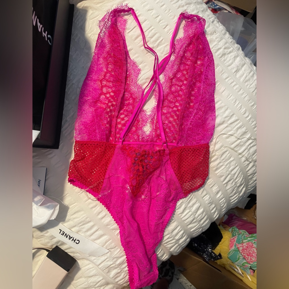 Victoria’s Secret Pink Red Lace Teddy Lingerie‎ - Picture 2 of 4